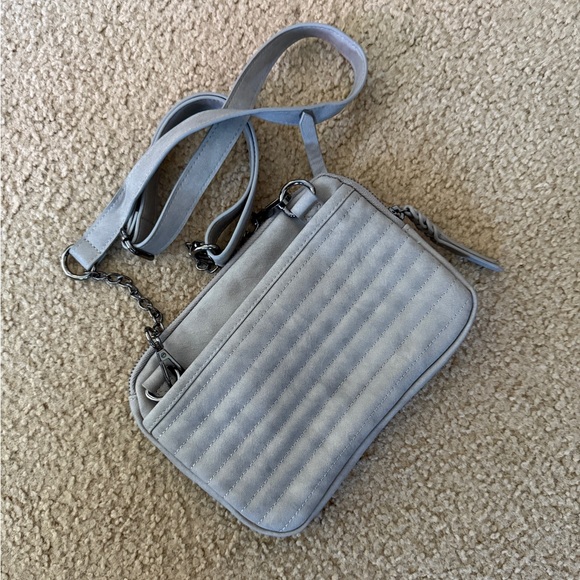 Rad Rev Crossbody “Pocket Bag” with Chain Strap - Picture 2 of 4